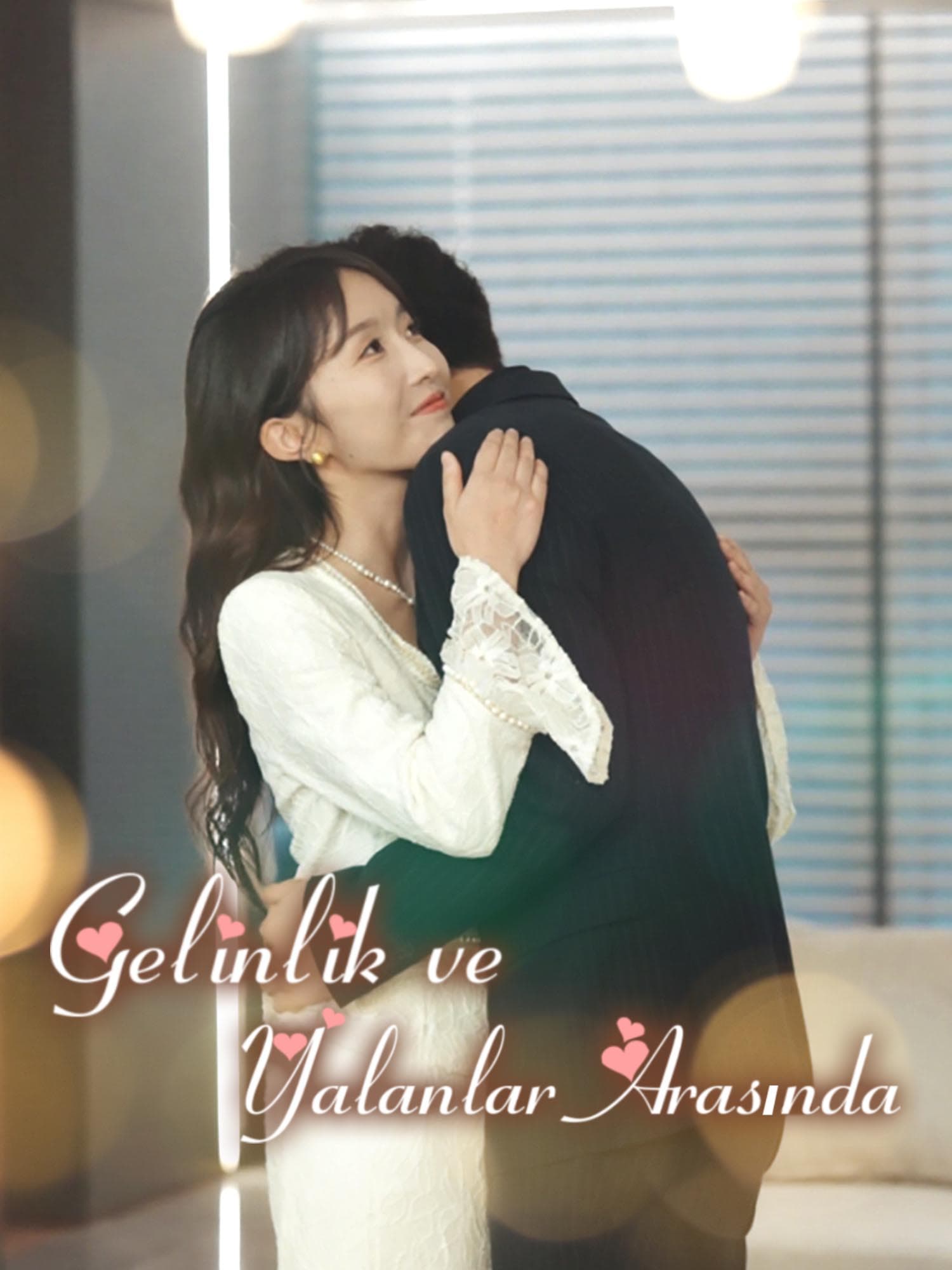 Gelinlik ve Yalanlar Arasında