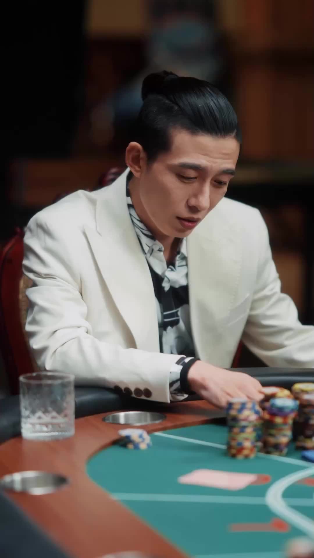 Kral Masadan Kalkıyor EP.18