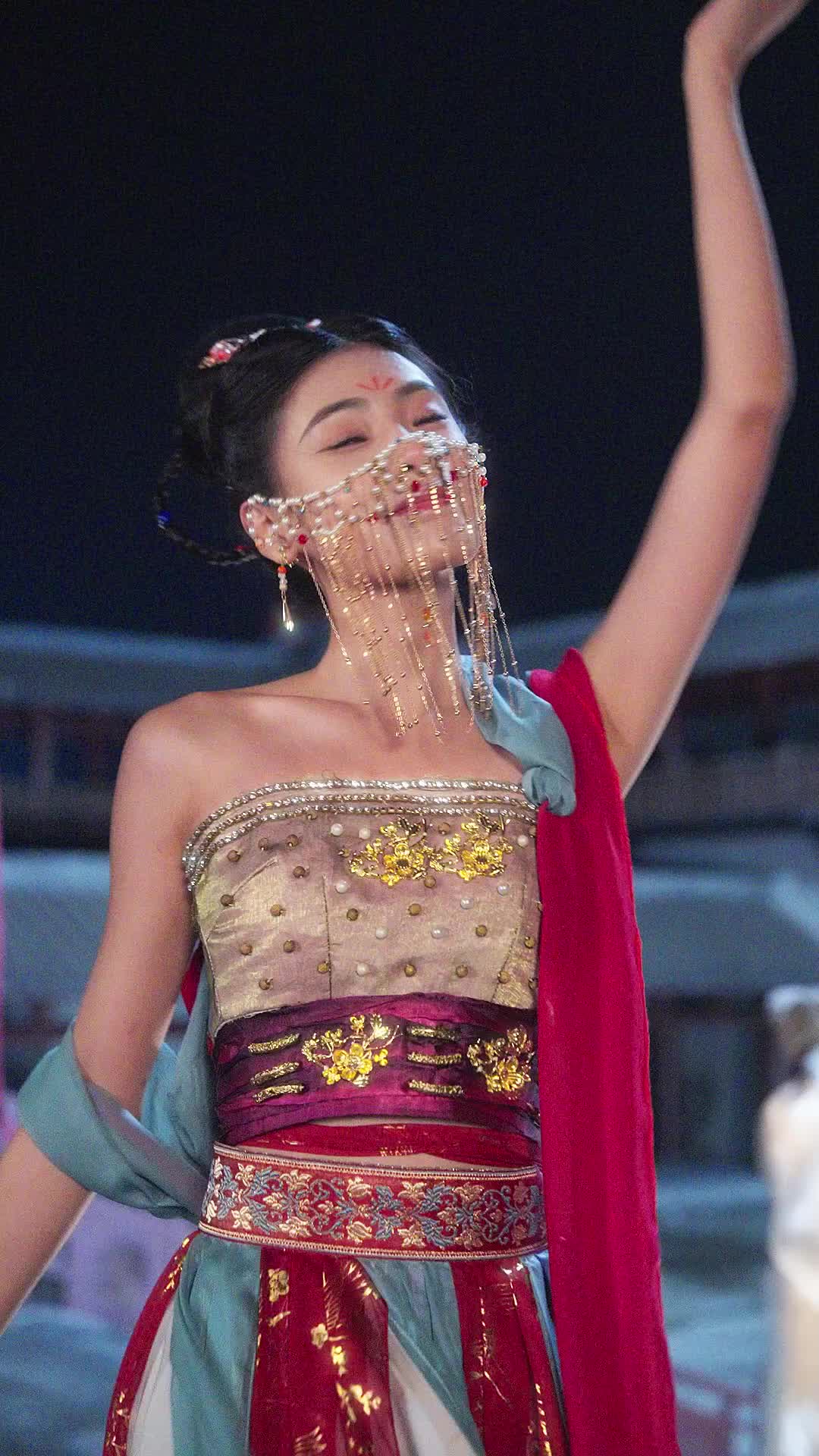 From Fan to Queen EP.4