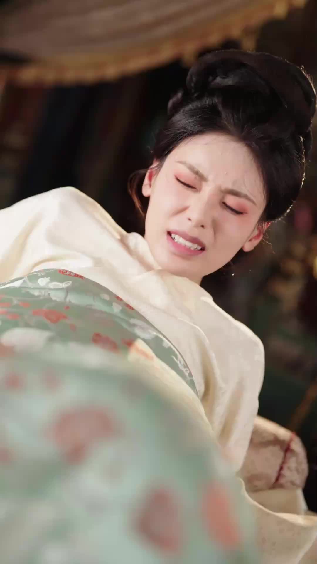 父憑女貴，叼著奶瓶扶爹青雲志 EP.1