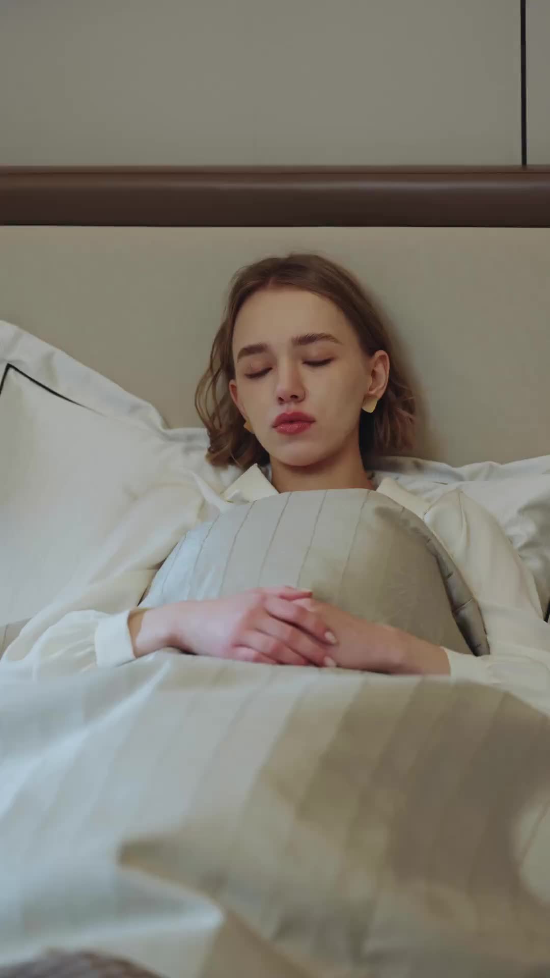 Milyarder Kızın Aşk Üçgeni EP.4