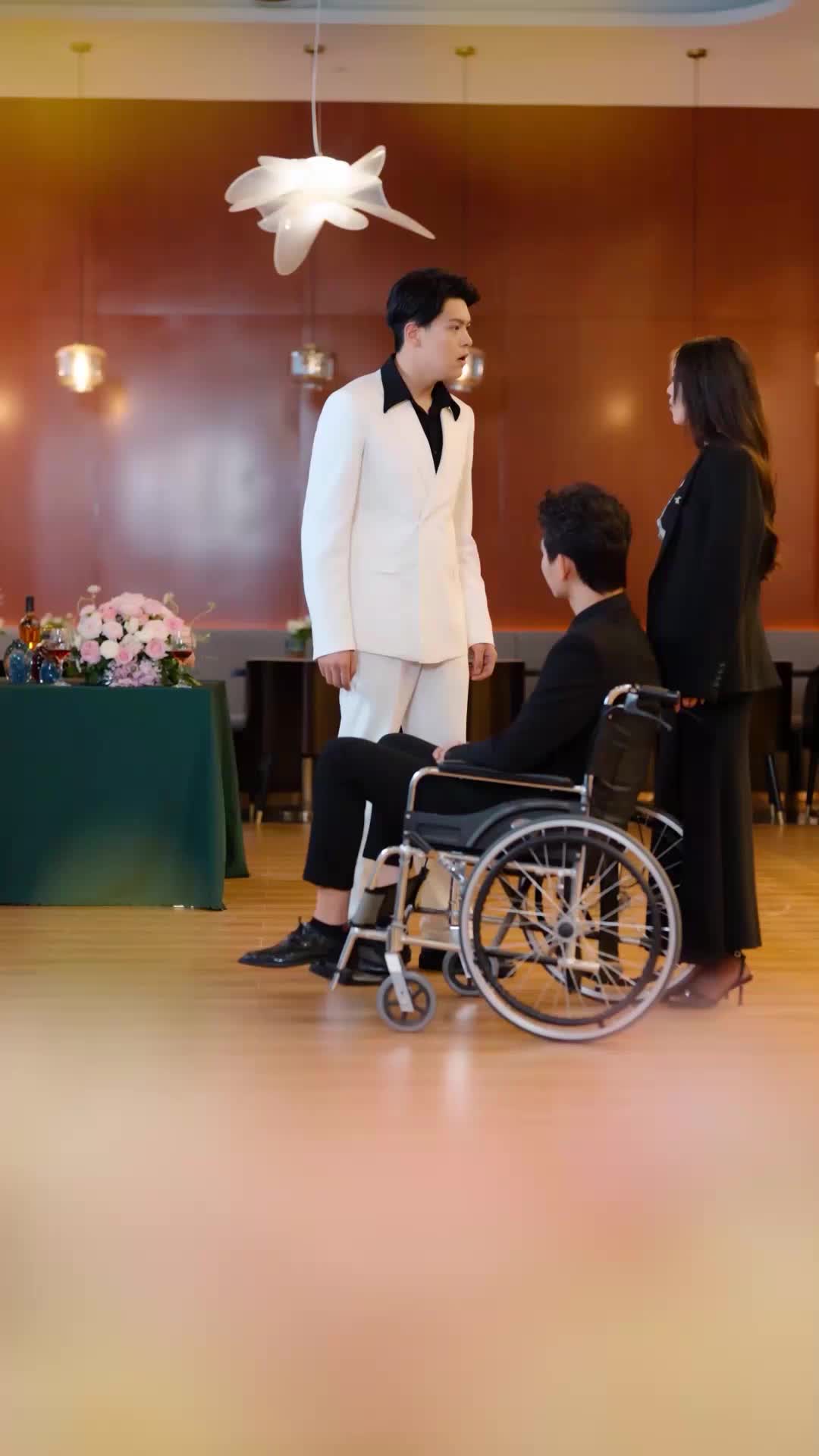 快穿恶毒女配她罢演了 EP.6