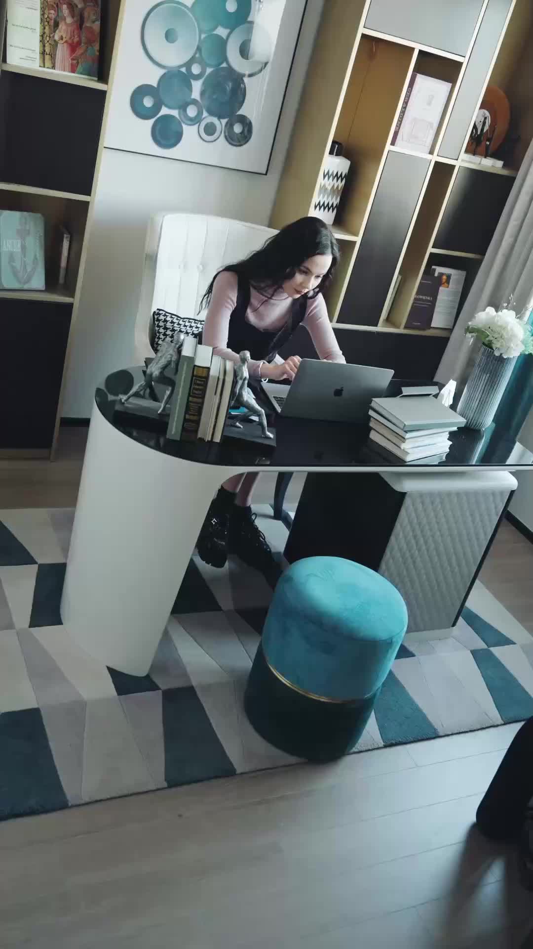 تحت سيطرتها EP.4