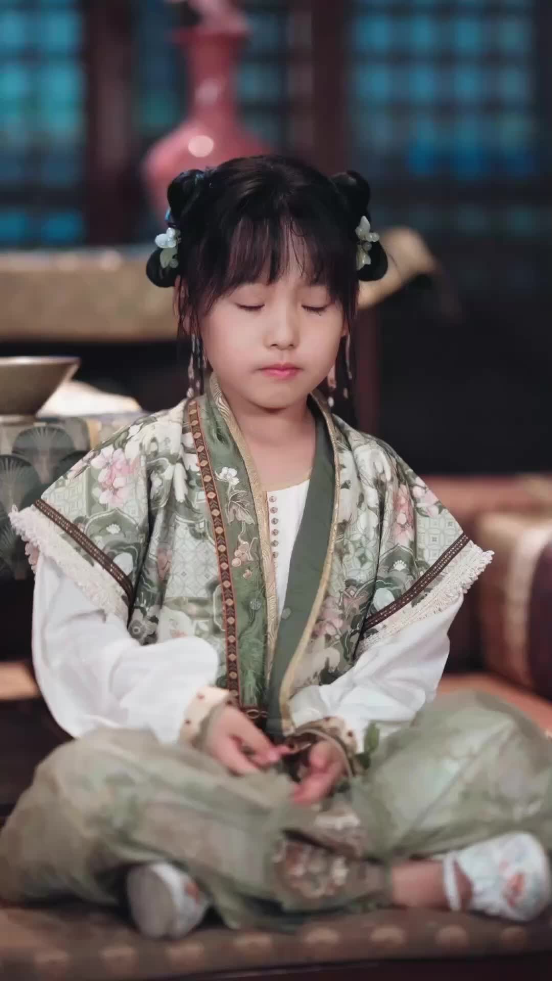 Kneel for the Little Miracle EP.11