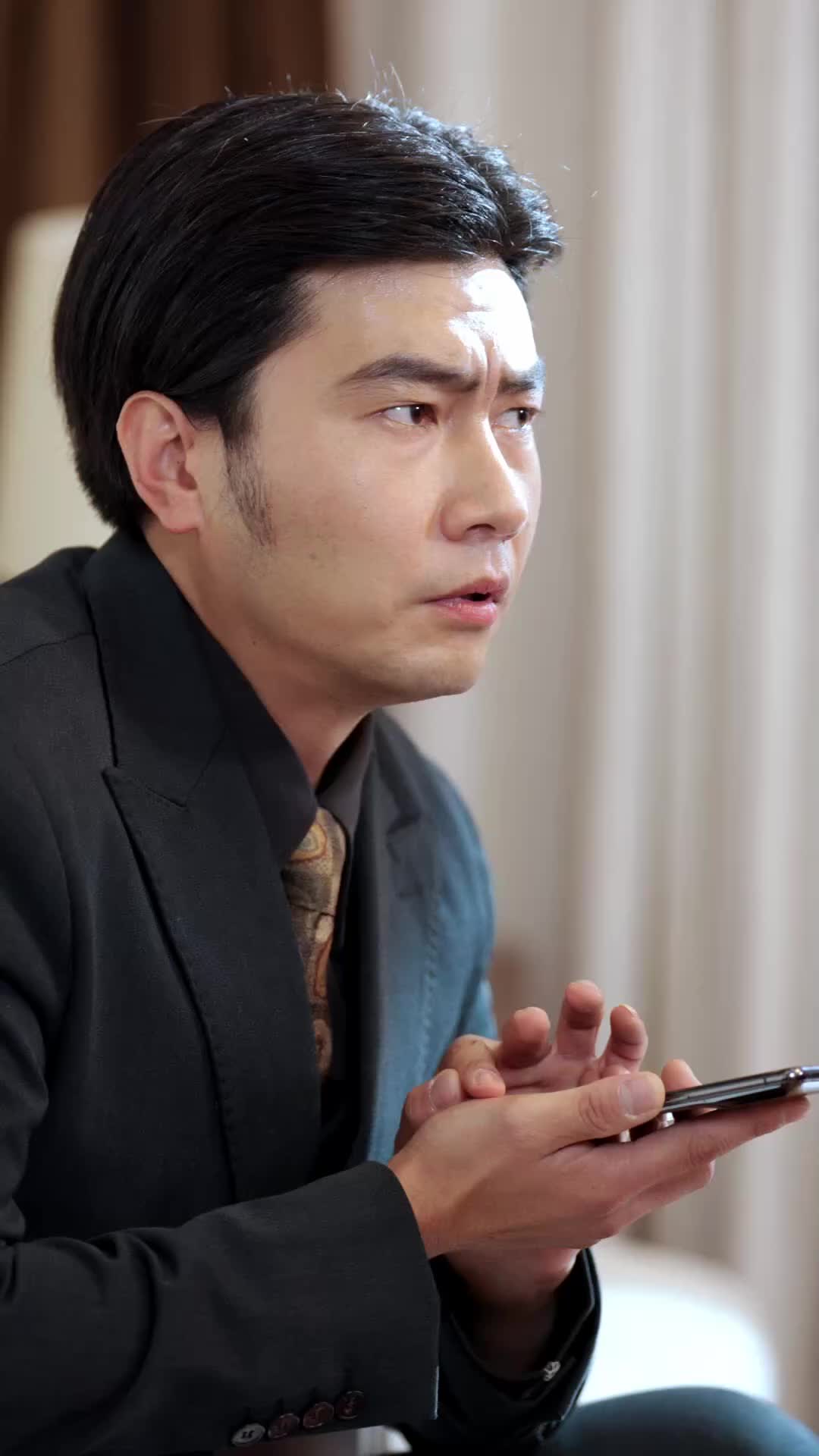 Kraliçe Tahtını Geri Alıyor EP.6