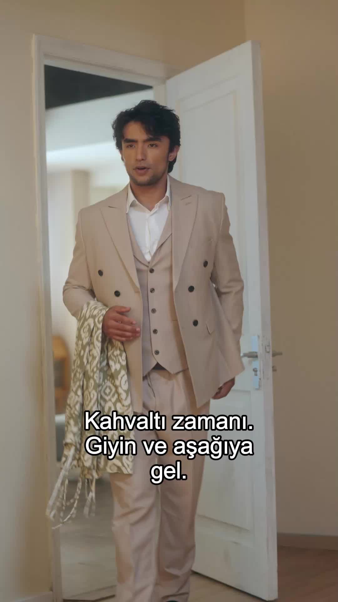 Başkanın Şımarık Eşi: Tutkulu Bahar Gecesi EP.9