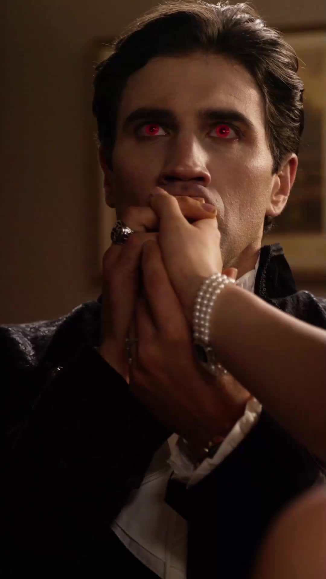 Mon fiancé est un manipulateur, mon sauveur un vampire EP.6