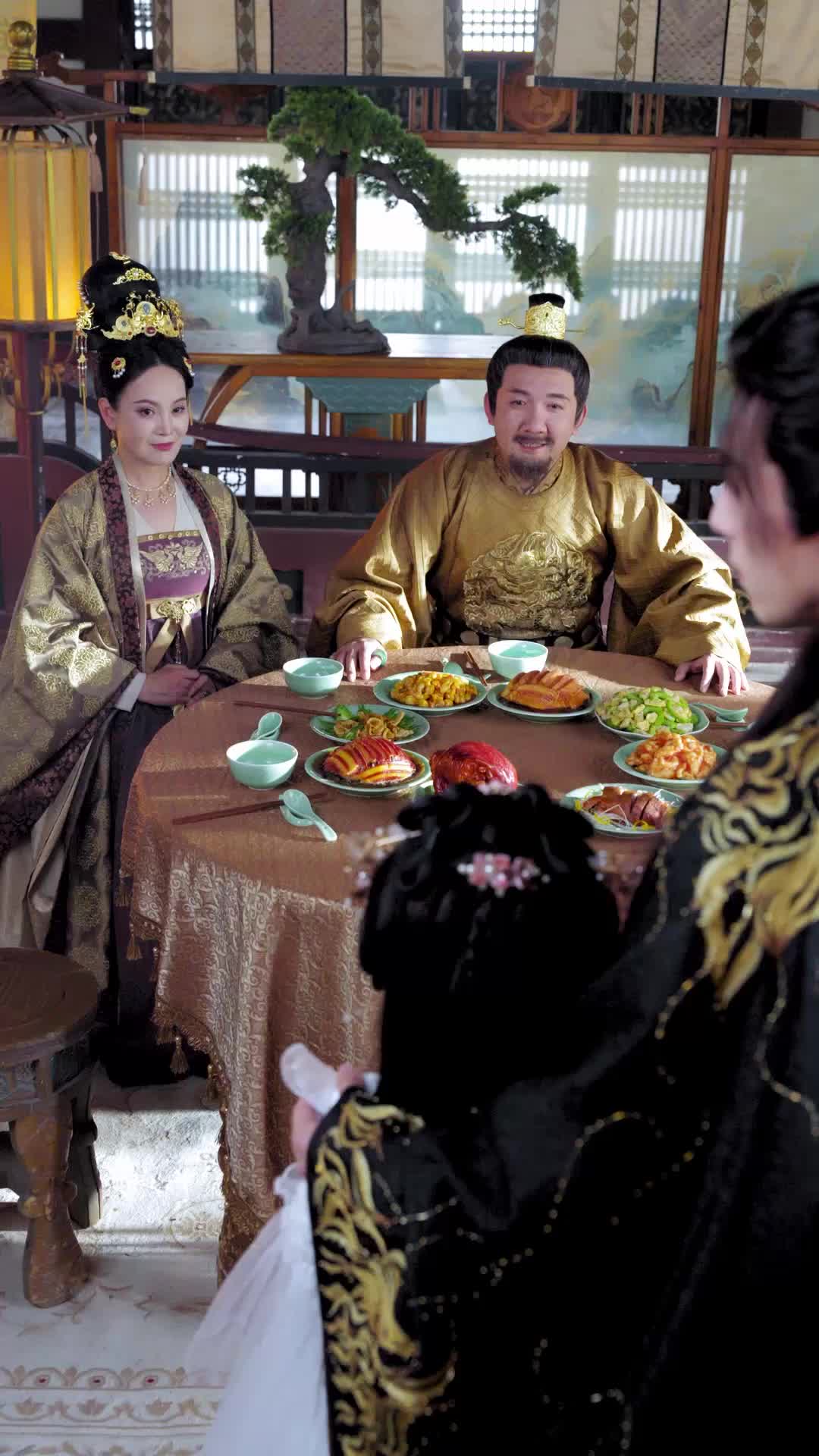 郡主十岁，我把纨绔爹养成皇帝啦 EP.7