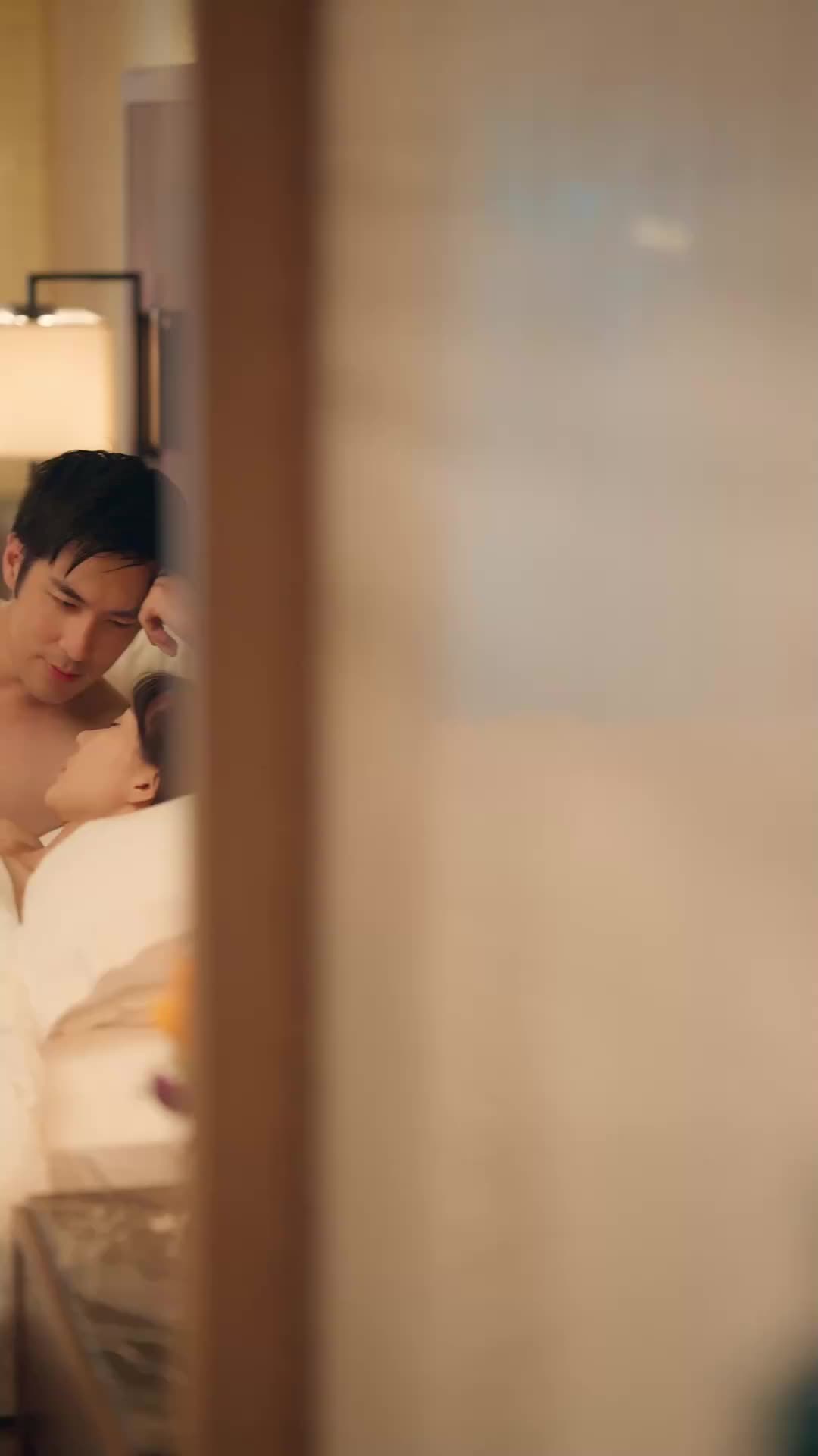 Love’s a Knife Fight EP.40