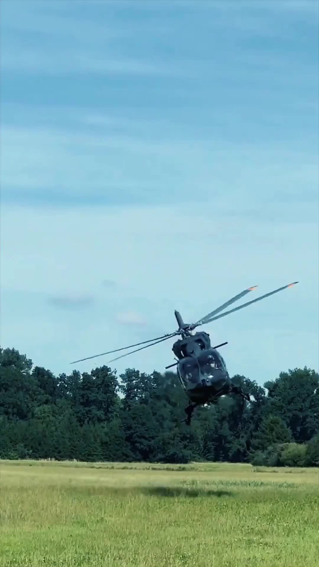 (吹替版)ご令嬢の救世主と名乗る神の手！ EP.1