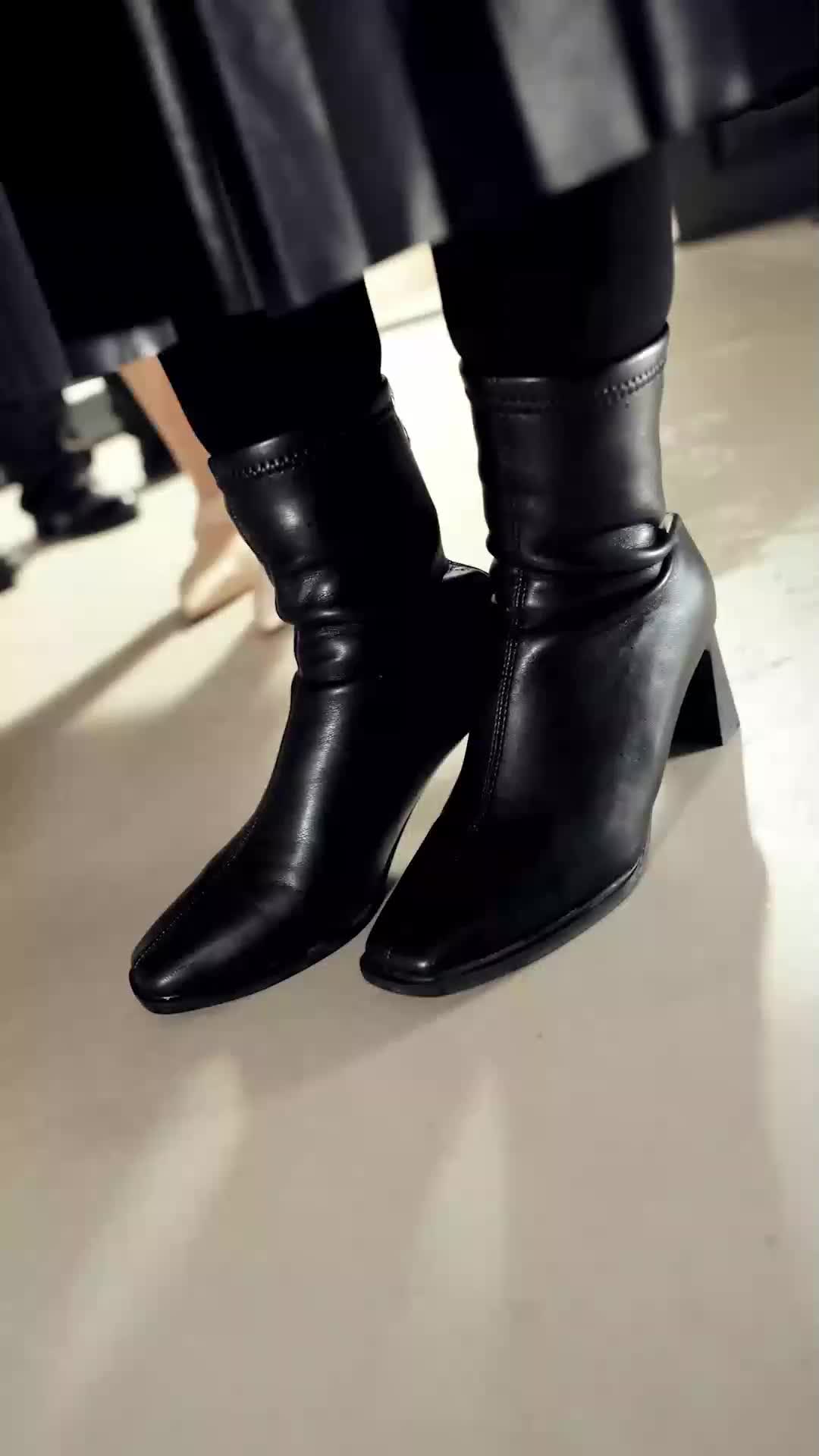 Fake Husband, Real Sparks EP.10