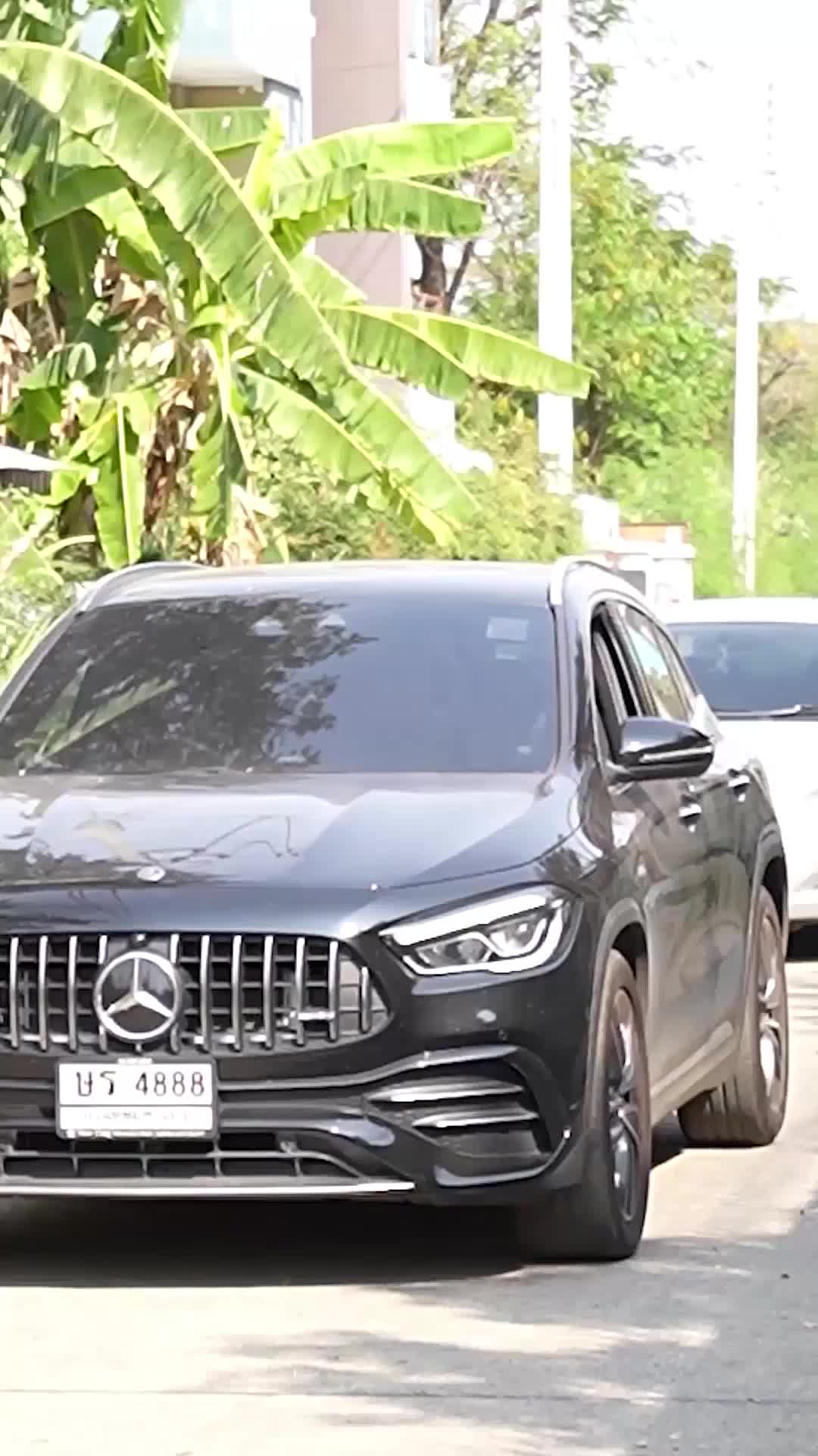 The Queen's Triumph EP.1