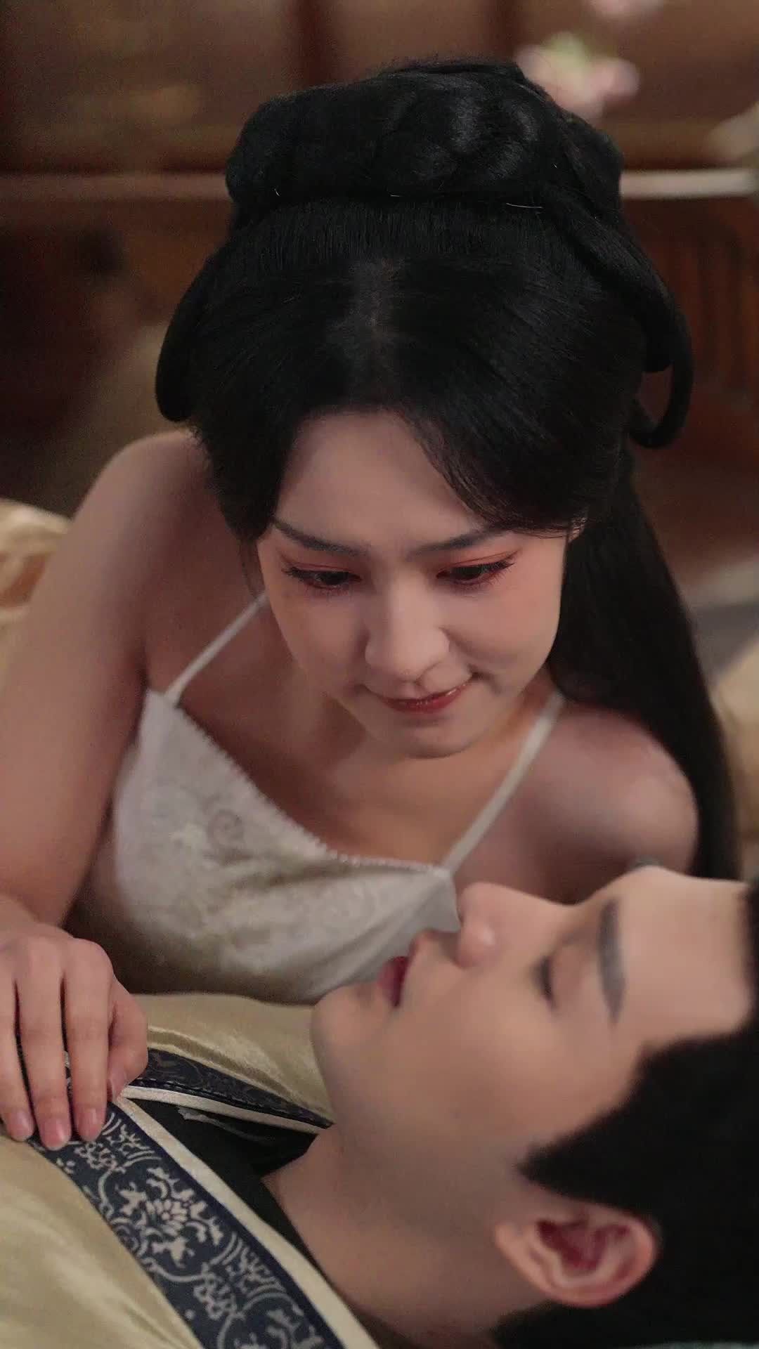 画屏遮尽旧年欢 EP.6