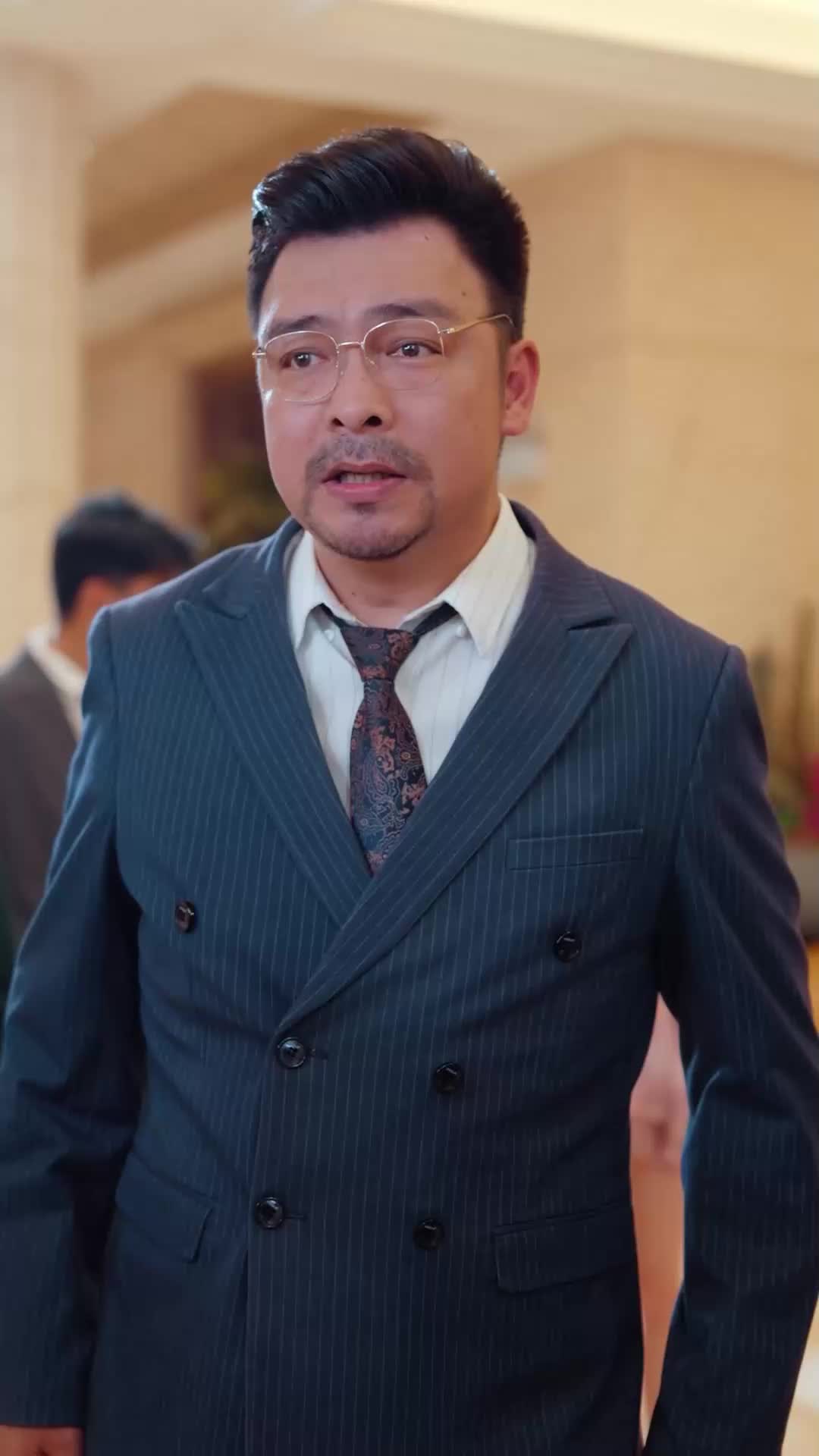 เธอกลับมาเพื่อผงาด EP.53