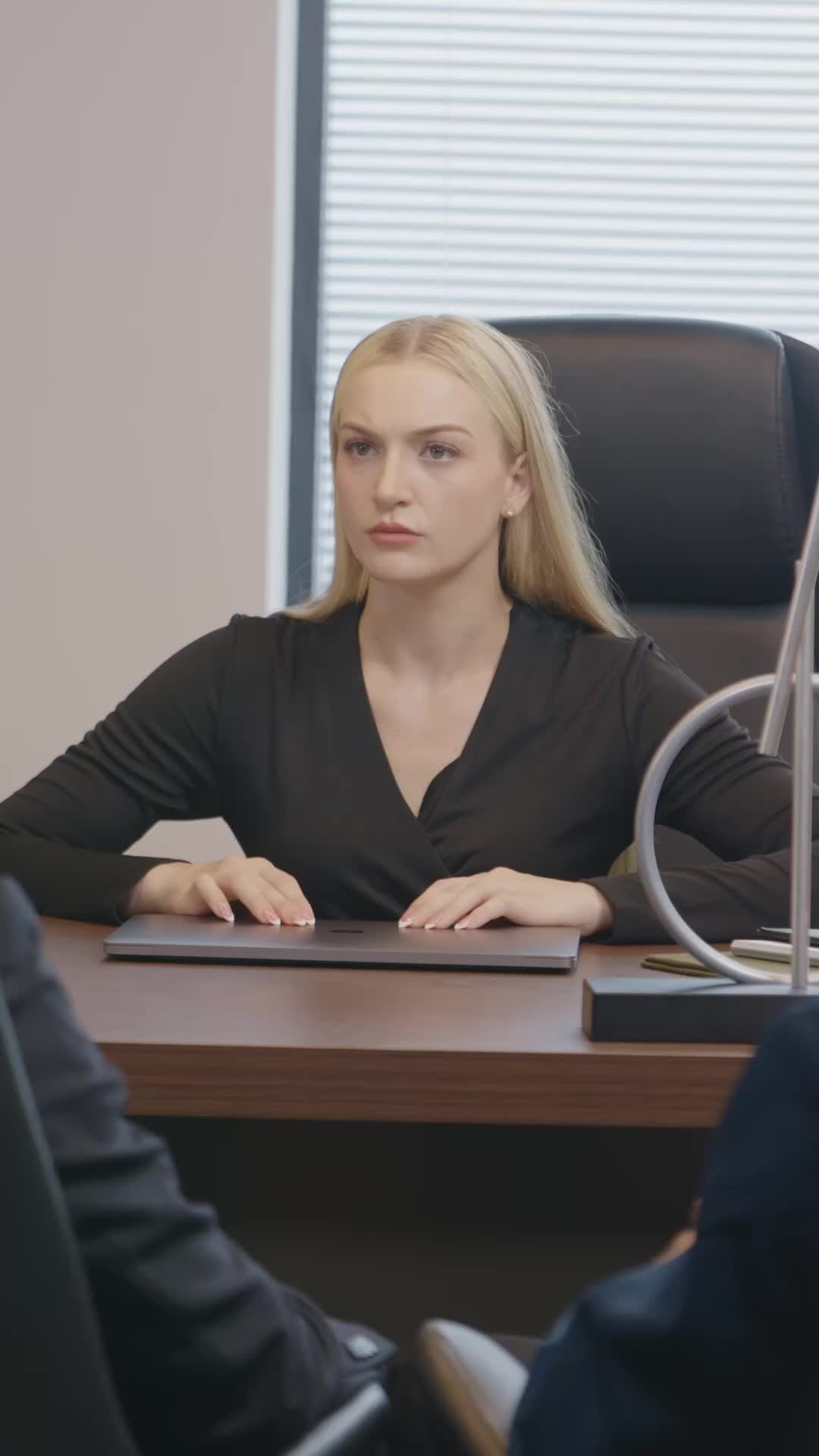 Istriku Adalah Pengacara Perceraianku EP.4