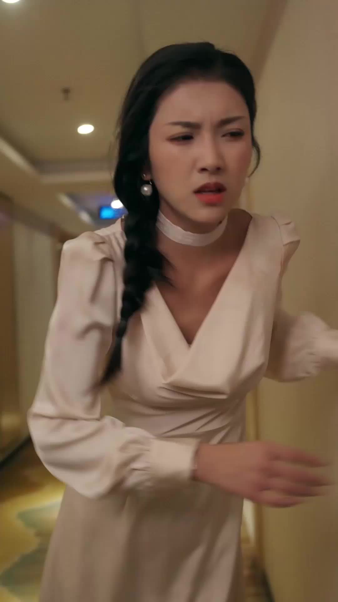 Entrelaçados pelo Amor e Poder EP.1