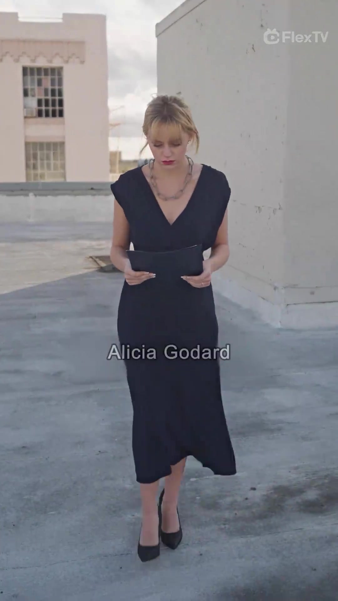 Au secours ! Elle veut mon sang ! (DOUBLÉ) EP.1