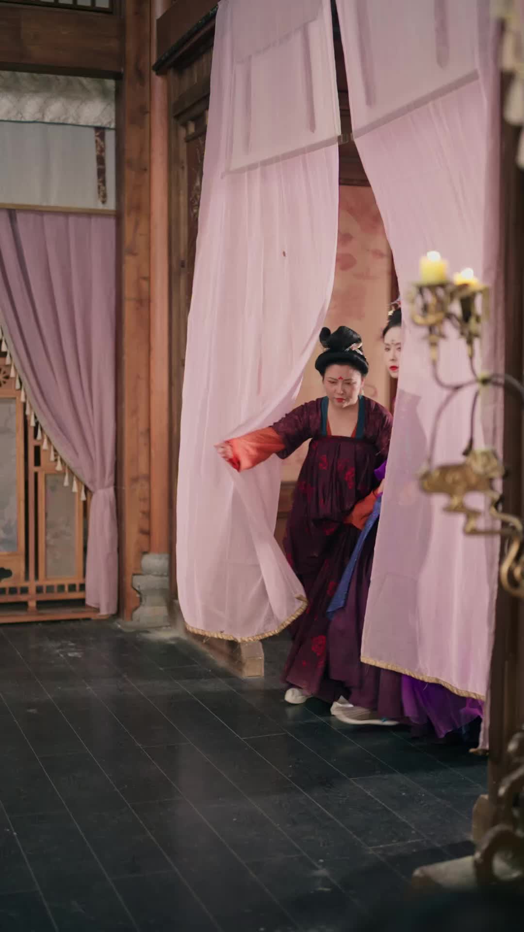 Lụa Quyền Lực, Mặt Nạ Tình Yêu EP.8