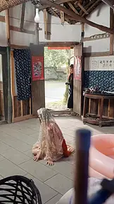 Thần Y Xuống Núi, Bạn Thân Của Vị Hôn Thê Lại Theo Đuổi Tôi EP.2