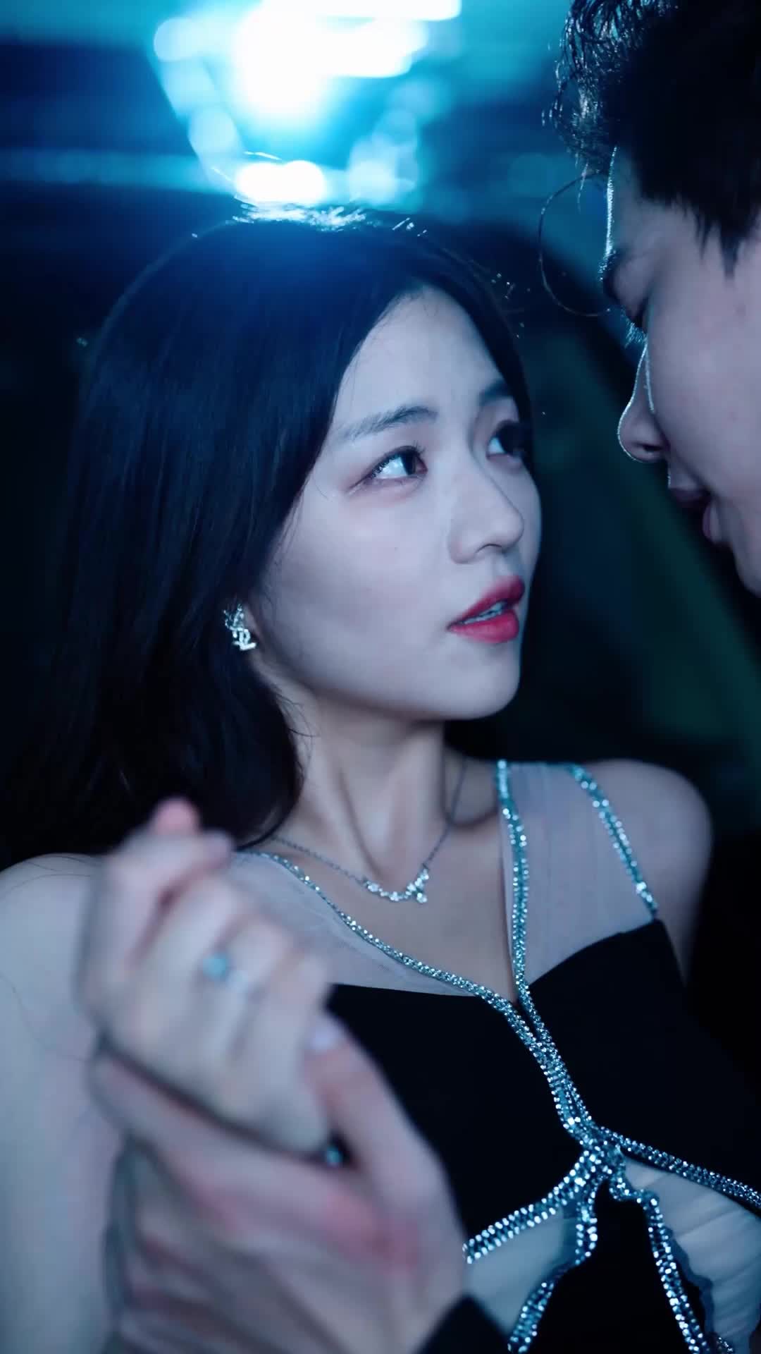 快穿恶毒女配她罢演了 EP.9