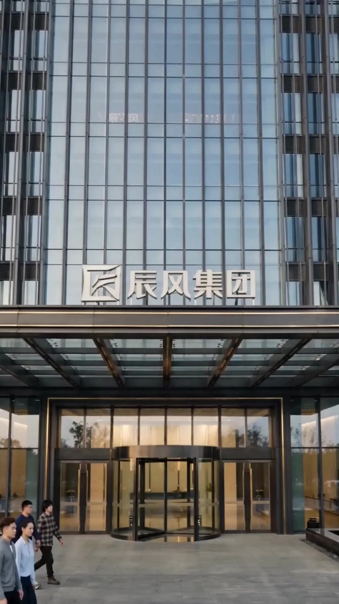 下山即無敵：我的身份藏不住了 EP.2