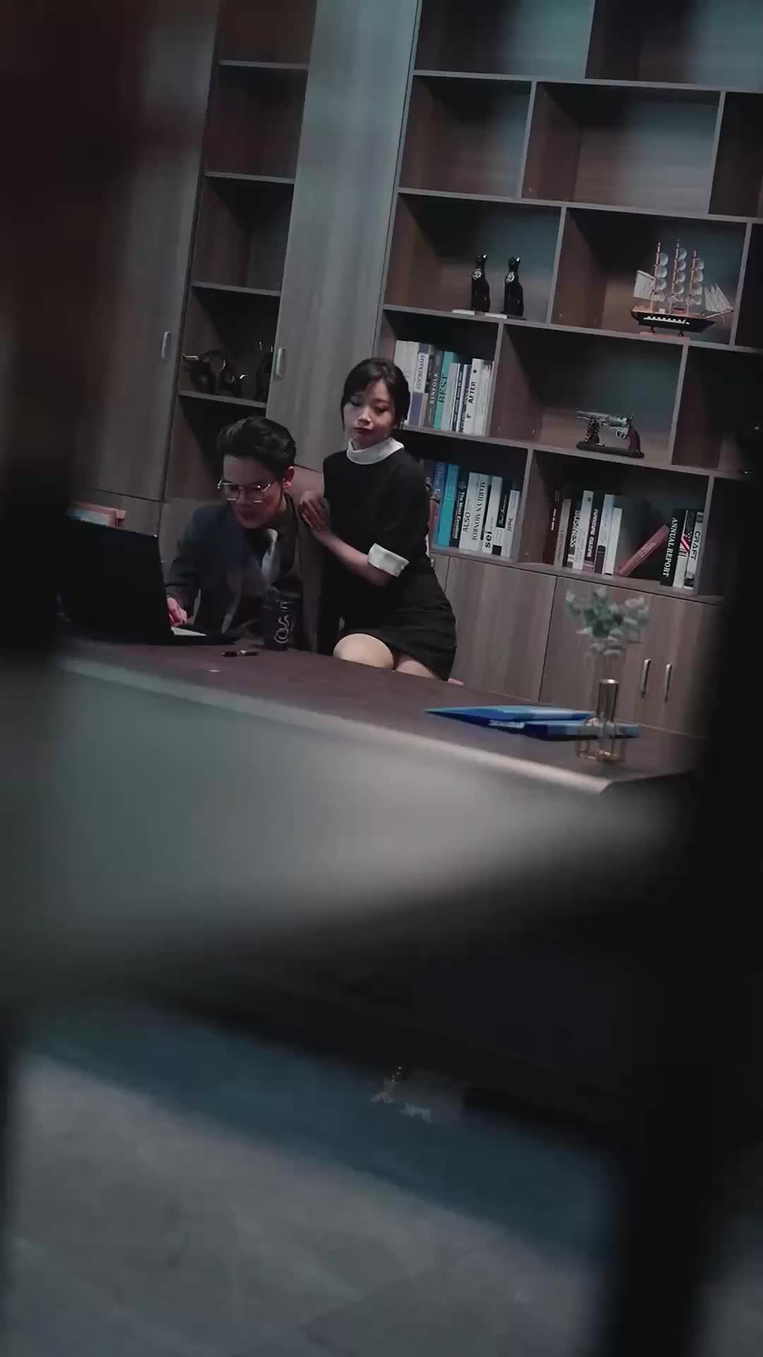 Suamiku yang Berbahaya EP.16