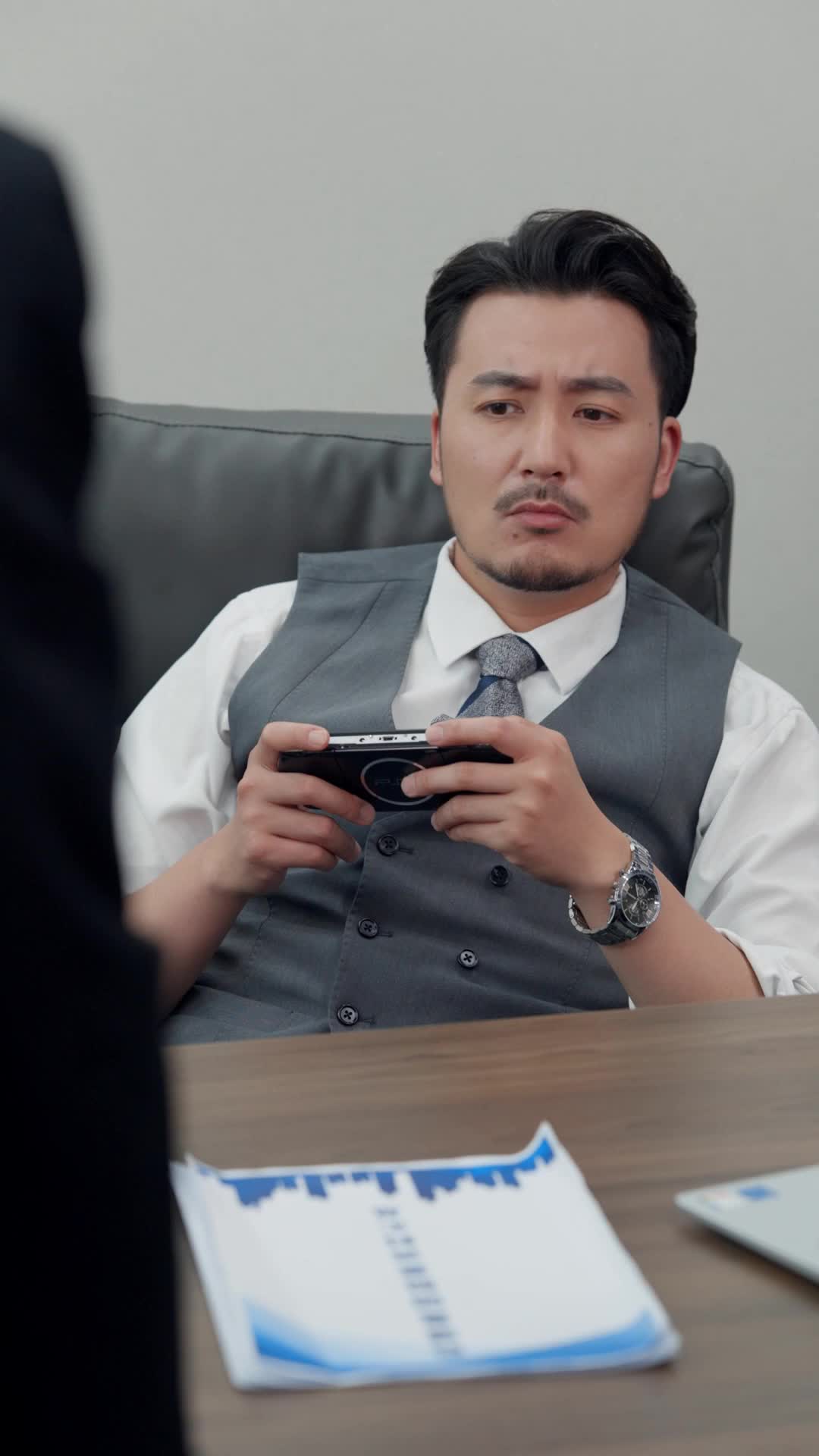 Teste Scambiate, Vite Ribaltate EP.4