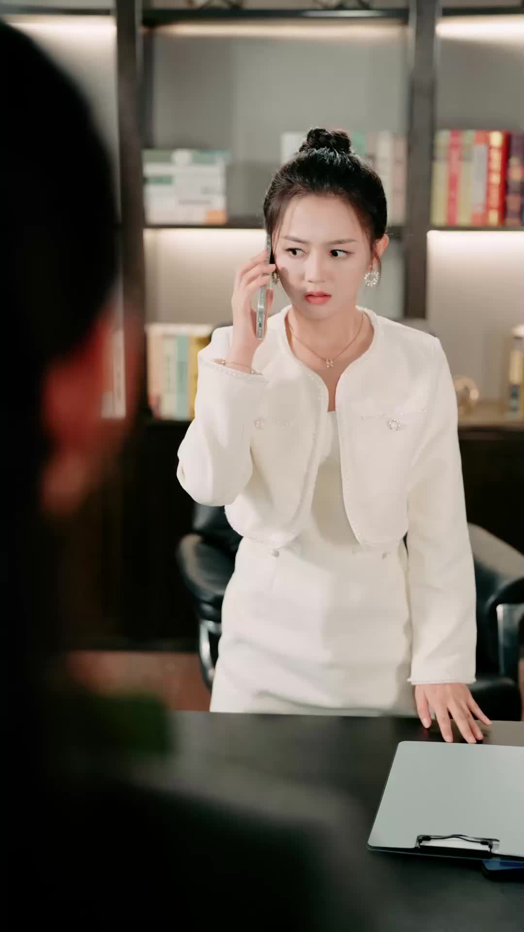 Membaca Hati Sang CEO Dingin EP.8
